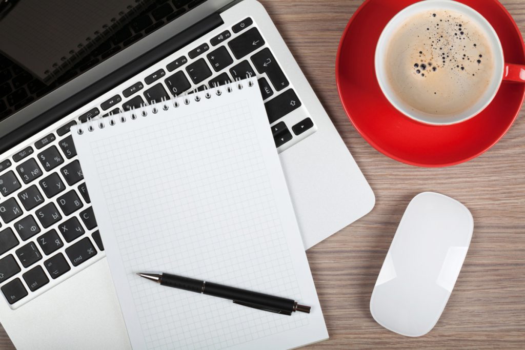 site-web-multipage-feuille-blanche