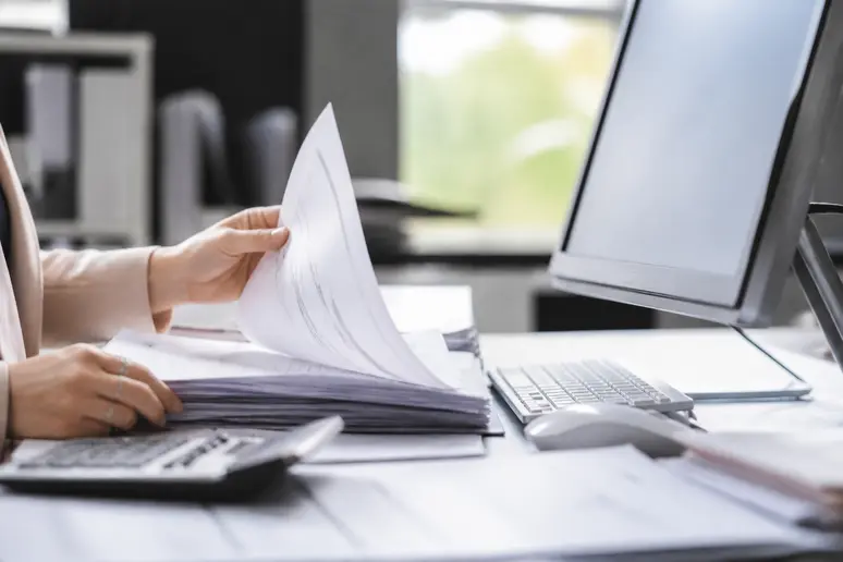 Centralisation des devis et factures clients pour une petite entreprise