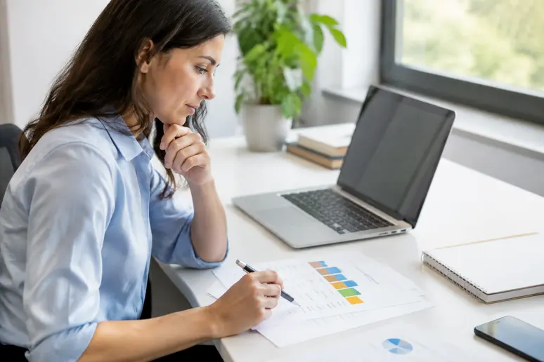 Comparaison des tarifs des logiciels d'emailing et des outils de cold outreach